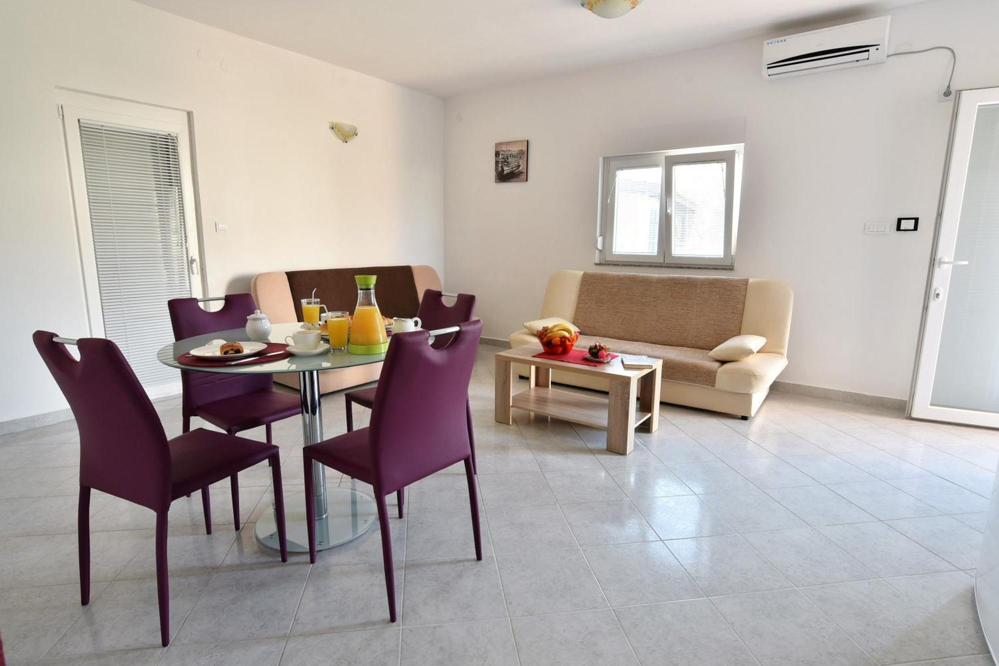 Apartmani Natasa Nino Jezera, Murter Habitación foto