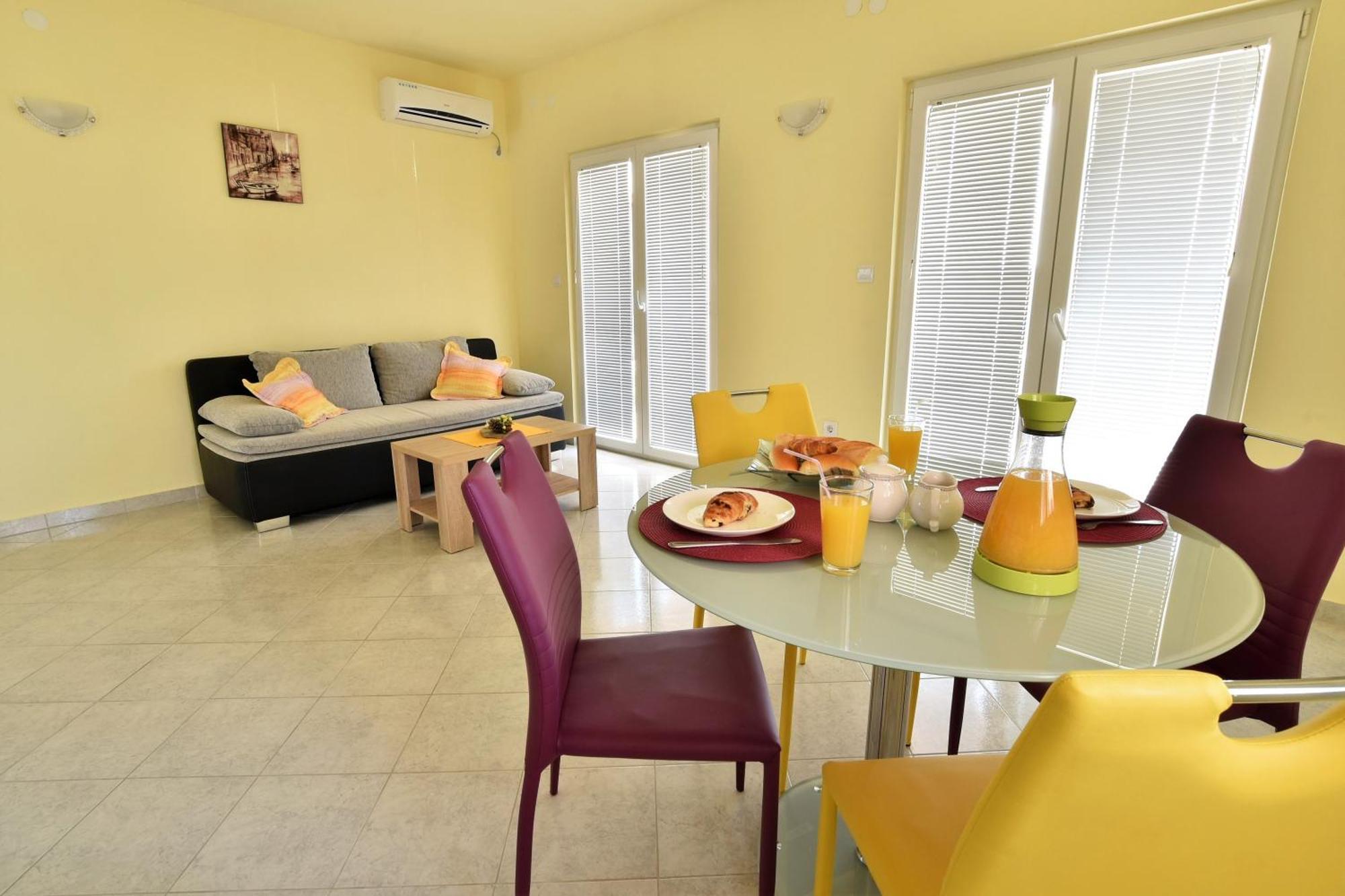 Apartmani Natasa Nino Jezera, Murter Habitación foto