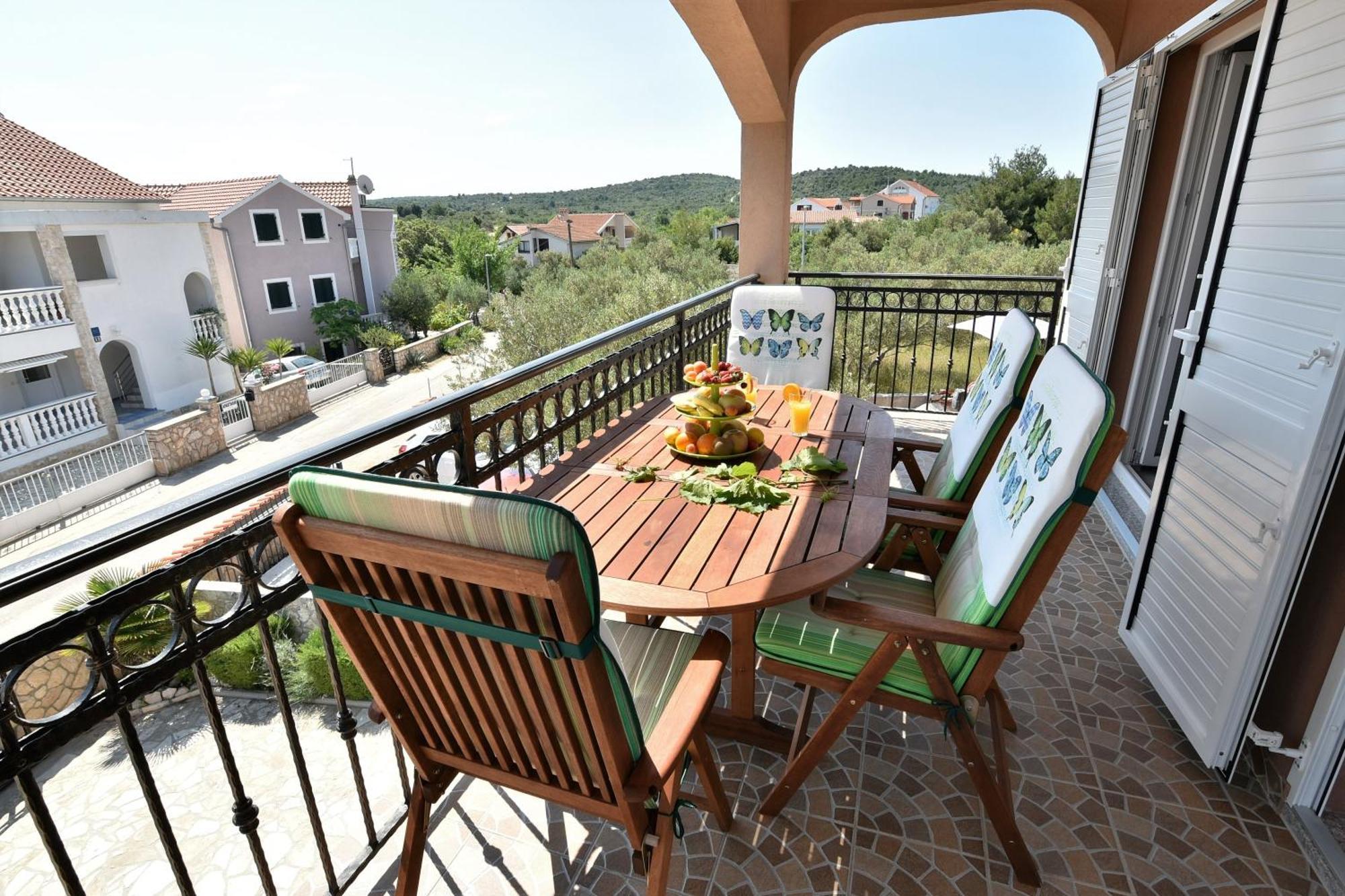 Apartmani Natasa Nino Jezera, Murter Habitación foto