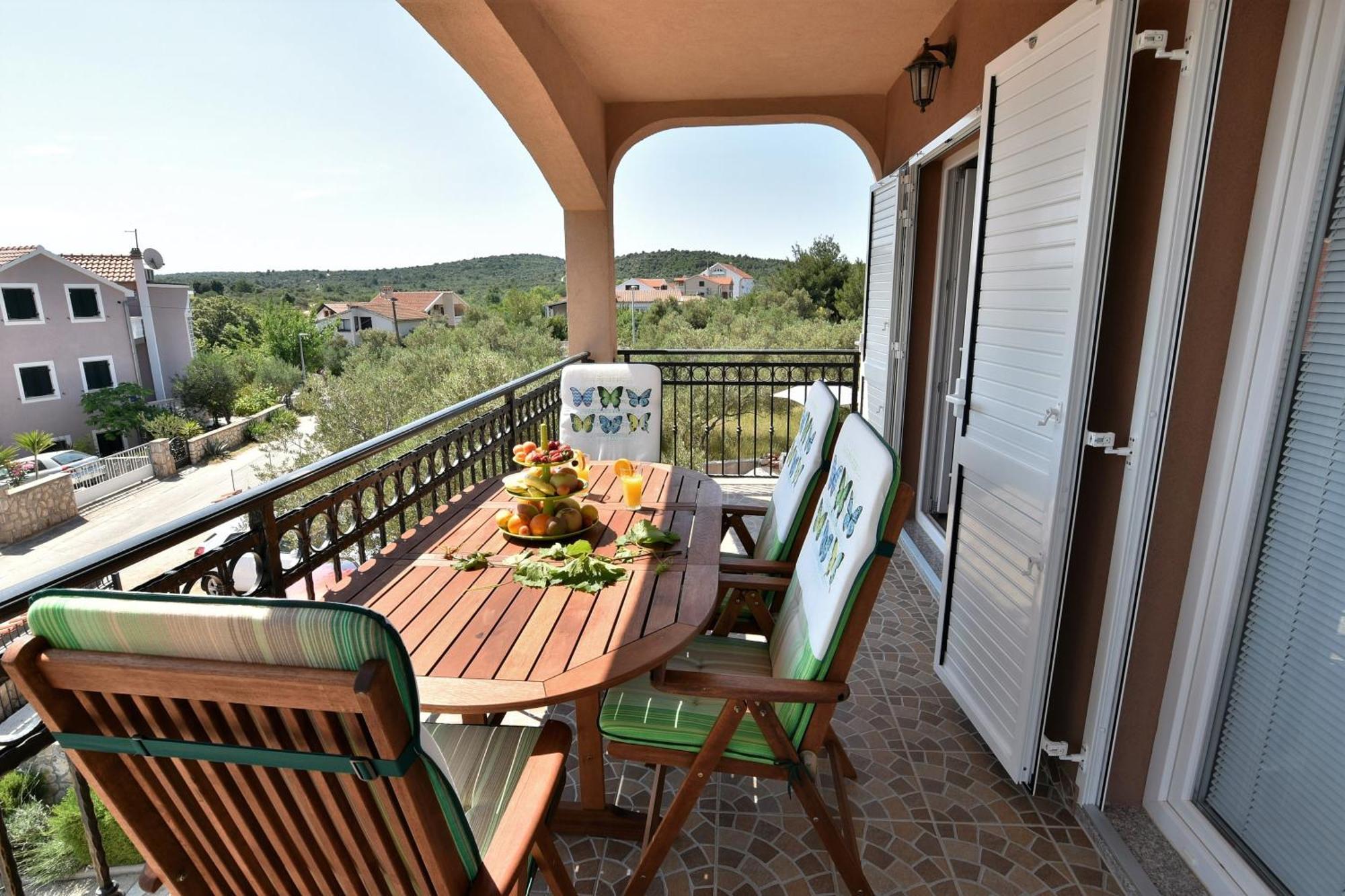 Apartmani Natasa Nino Jezera, Murter Habitación foto